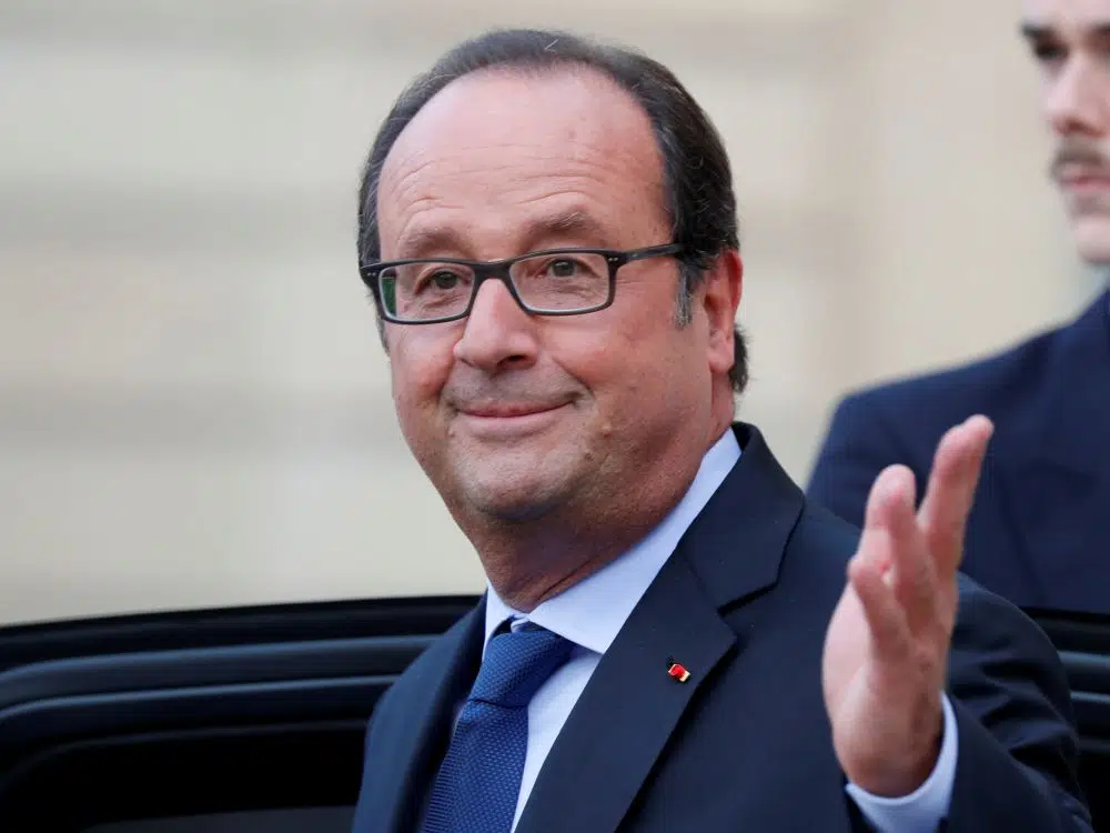 est la taille de François Hollande